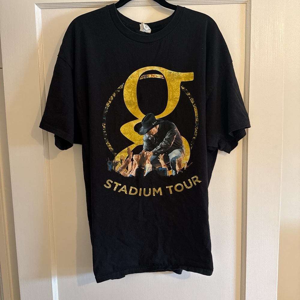 Garth Brooks Stadium Tour 2XL tee